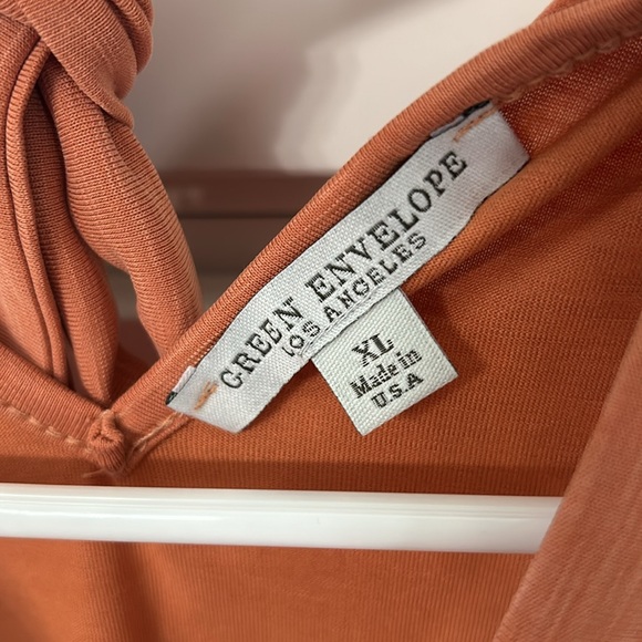 Rust High neck tank top with back tie bow - Picture 3 of 4